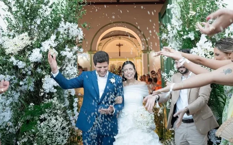 De Fafá de Belém na igreja a vestido de estilista de famosos: os destaques do casamento de João Campos e Tabata