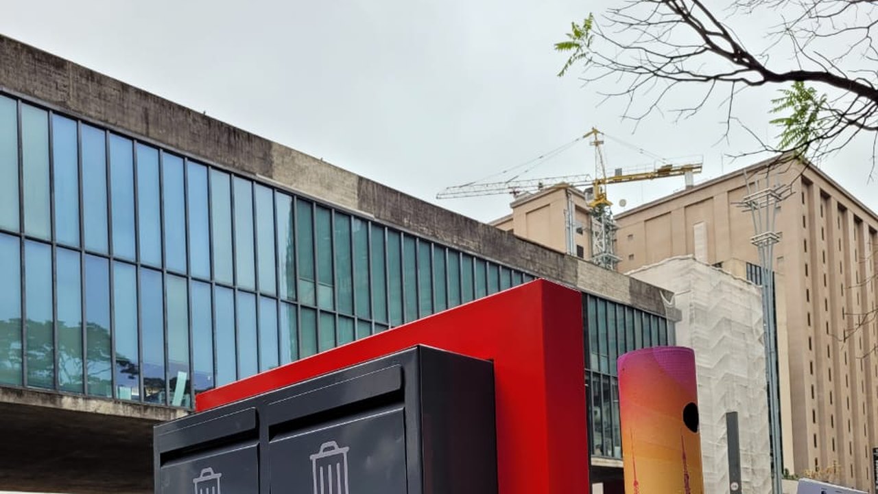 Avenida Paulista ganha lixeiras inovadoras
