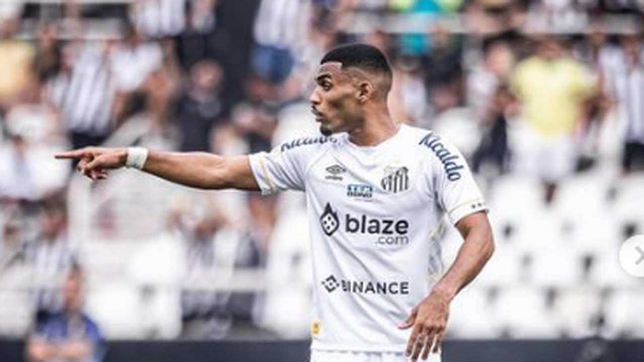 Sporting entra na briga com clube russo para contratar o zagueiro Joaquim, do Santos