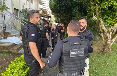Operação da Polícia Civil prende envolvidos em homicídios na capital e Rio Largo