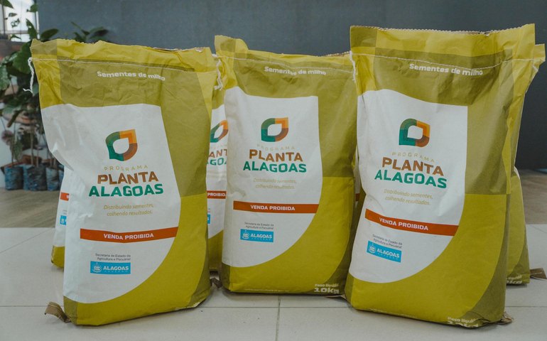 Planta Alagoas distribui 30 toneladas de sementes no Sertão nesta quinta-feira