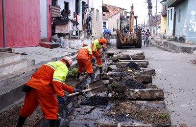 Em menos de três meses, Prefeitura recolhe 68 toneladas de entulhos em galerias pluviais
