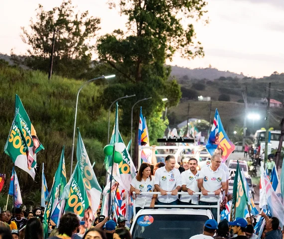 Senador Renan participa de caravana em Quebrangulo marcada por mobilização popular e homenagem a Marcelo Lima