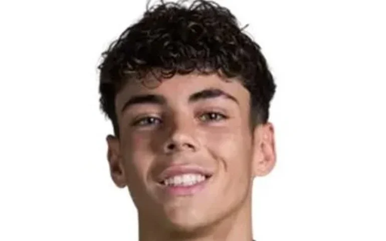 Filho de brasileiro, promessa do Borussia Dortmund sonha com Copa do Mundo pela Itália