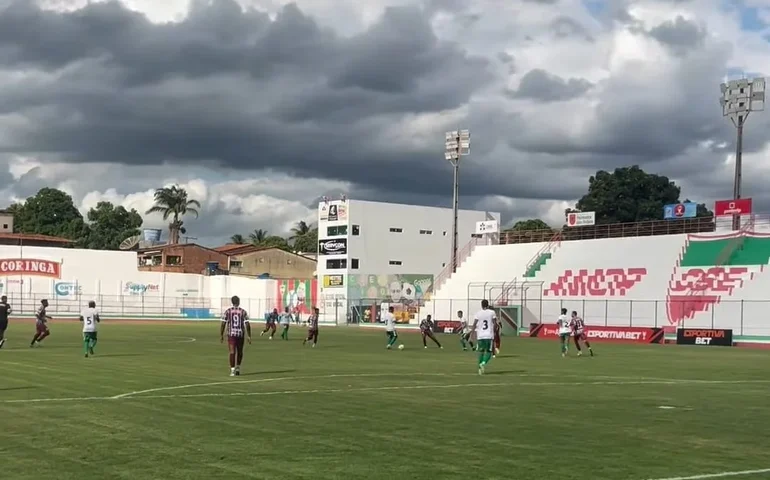 CSE vence o Murici, avança a semifinal da Copa Alagoas e anima a pequena torcida em Palmeira