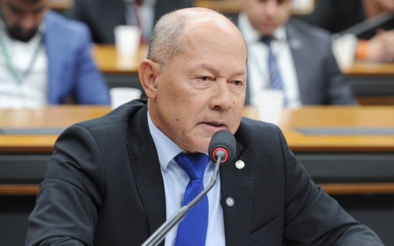 Proposta repassa dinheiro do Fundo Amazônia a programas para crianças e adolescentes