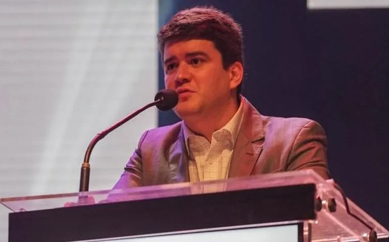 Felipe Feijó é reeleito presidente da FAF para o quadriênio 2027/2030