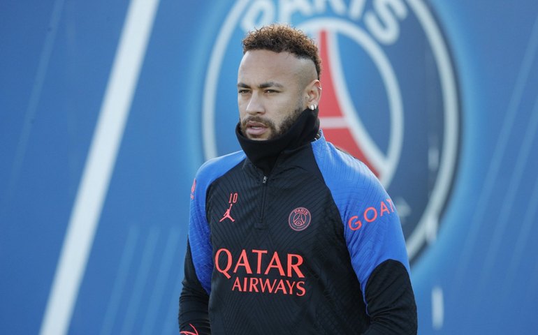 Galtier defende Neymar e pede foco ao PSG: ‘Jogar muito mais do que na ida’