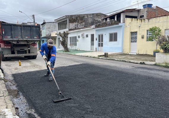 Operação Tapa-buraco utilizou quase 5 mil toneladas de asfalto no mês de julho