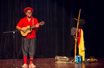 ‘Cabaret de Quinta’ garante boas gargalhadas no Teatro Deodoro é o Maior Barato desta quarta