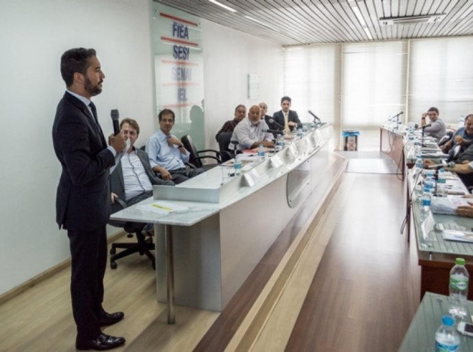 Sedetur comemora Dia da Indústria com resultados em reunião na Fiea