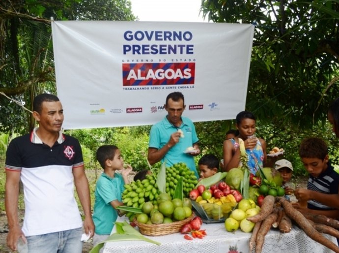 Produtores familiares de São Luís do Quitunde visitam unidade agroecológica Citrus