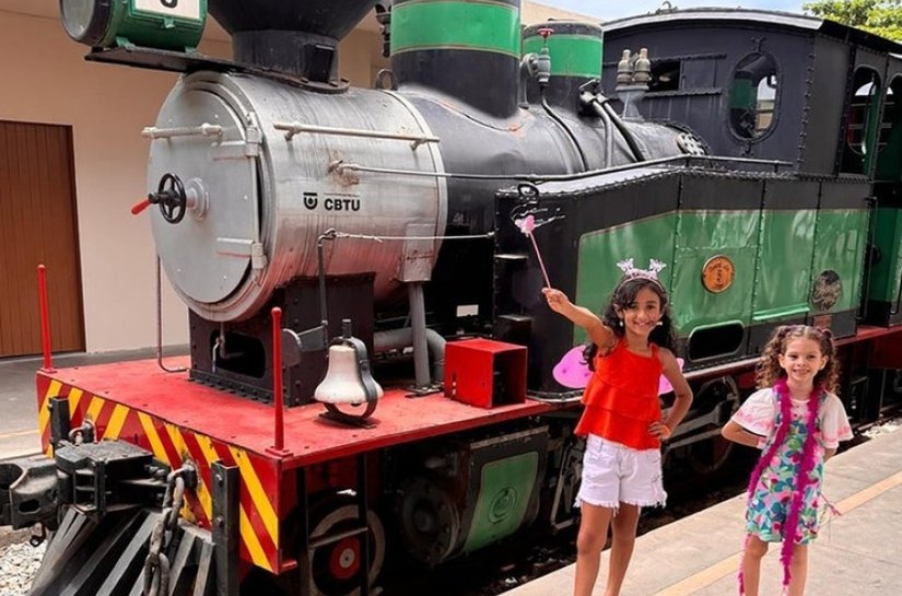 Trem das Crianças leva cultura e diversão sobre trilhos em Maceió