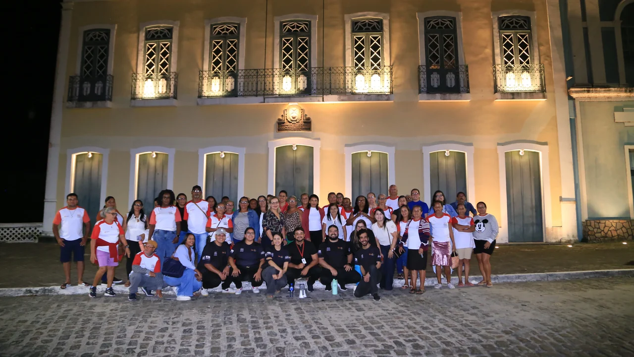 Turismo do Saber: Alunos da EJA participam de aula prática e conhecem os principais atrativos turísticos de Penedo