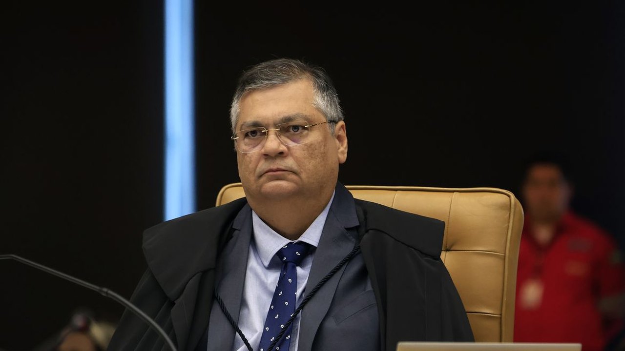 Dino manda CGU auditar R$ 469 milhões de emendas sem plano de trabalho