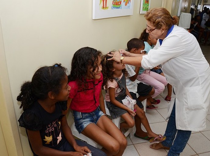 Sesau promove exames oftalmológicos em 150 crianças de cinco a 14 anos
