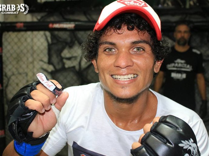 Wilson “Fisk” Santos vence a segunda luta em menos de trinta dias