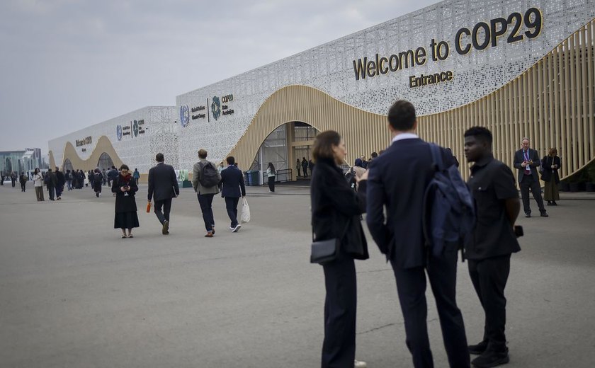 “Difícil experiencia”, diz Marina sobre a COP29, em discurso final