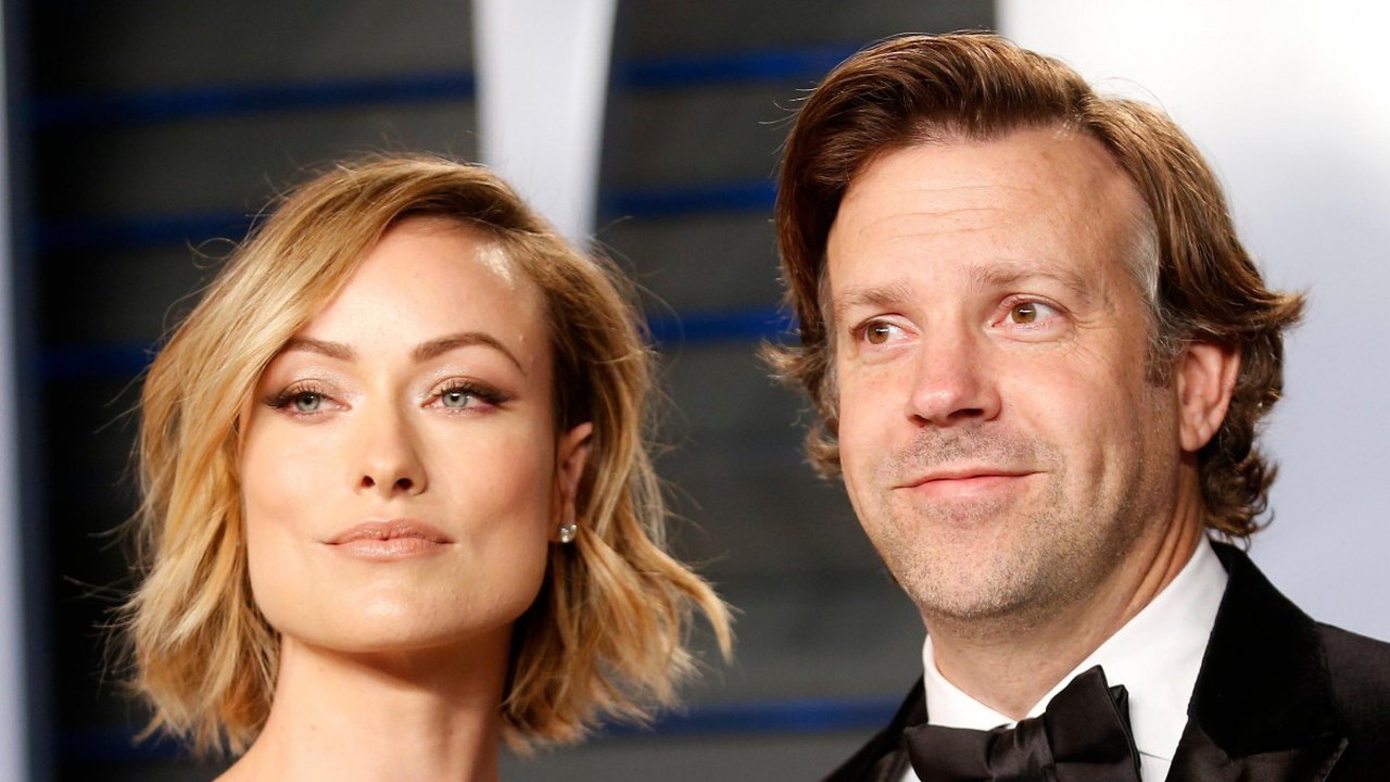 Ex-babá alega que Olivia Wilde doou cachorro para ter mais tempo com Harry Styles