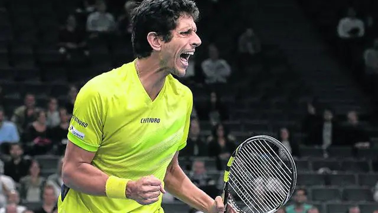 Melo estreia nova dupla e vai às quartas em Winston-Salem; Monteiro avança