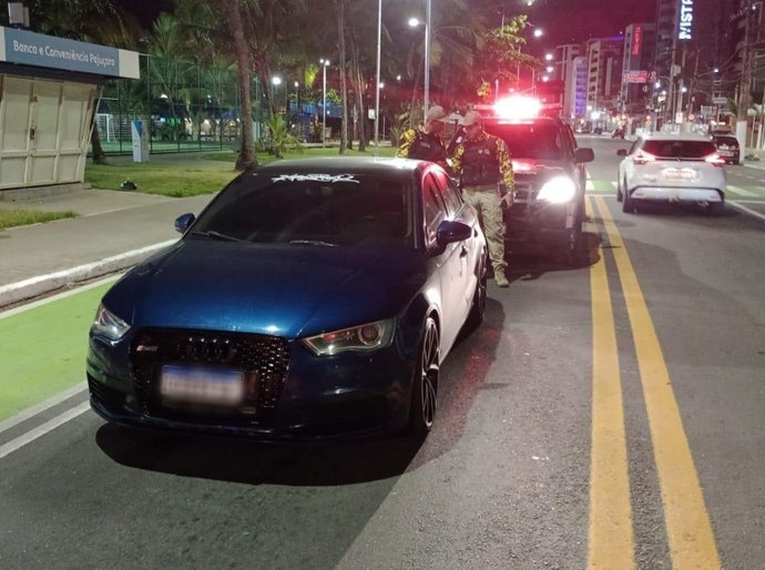 Operação Ruído Zero flagra motorista embriagado com veículo de luxo adulterado