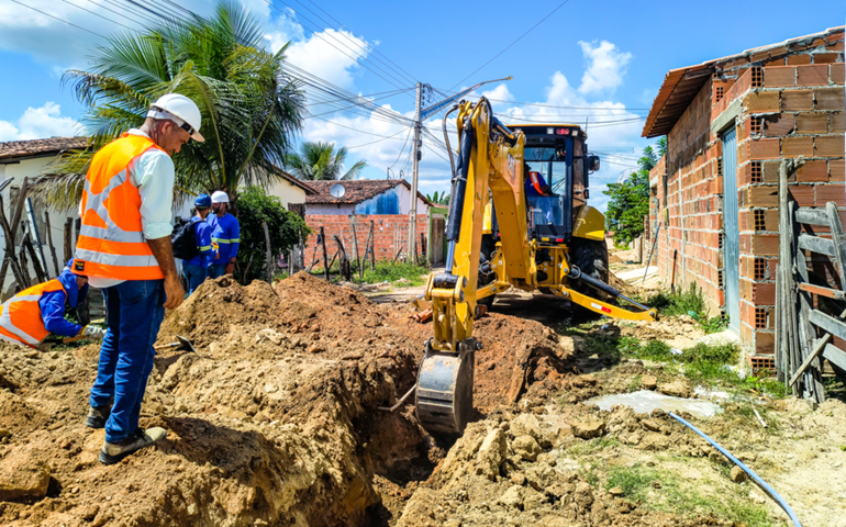 Redes de saneamento em 6 cidades de AL passam por implantação e manutenção preventiva nesta semana