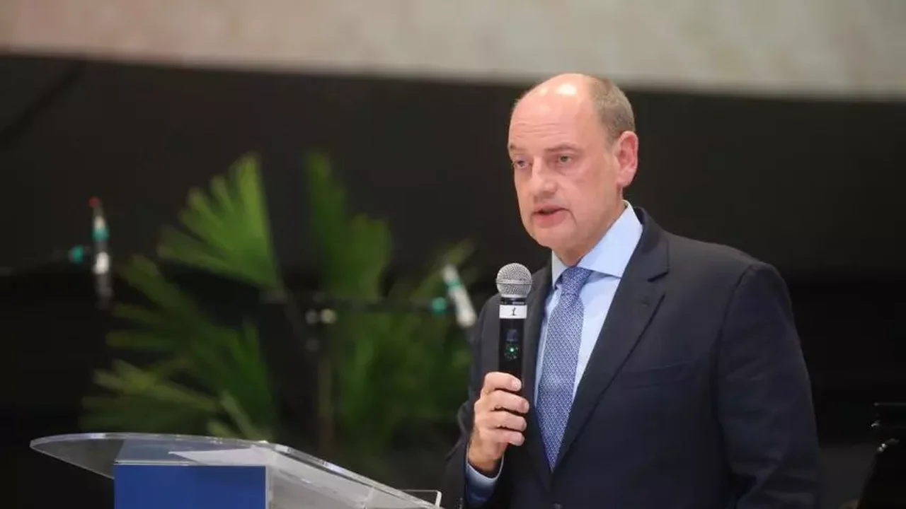 Deputado aponta 'falta de transparência' nos ganhos de procuradores do Rio e critica exoneração de cargos ligados à Alerj