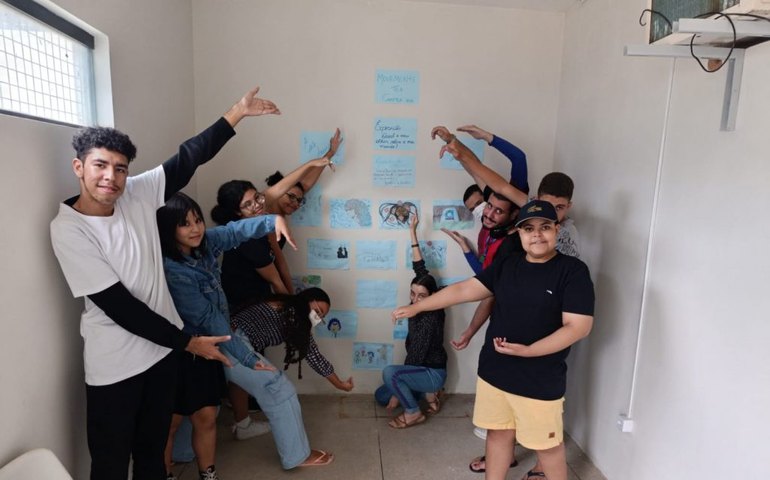 Abril Azul: Arapiraca fortalece inclusão com atividades para crianças autistas e capacitação profissional