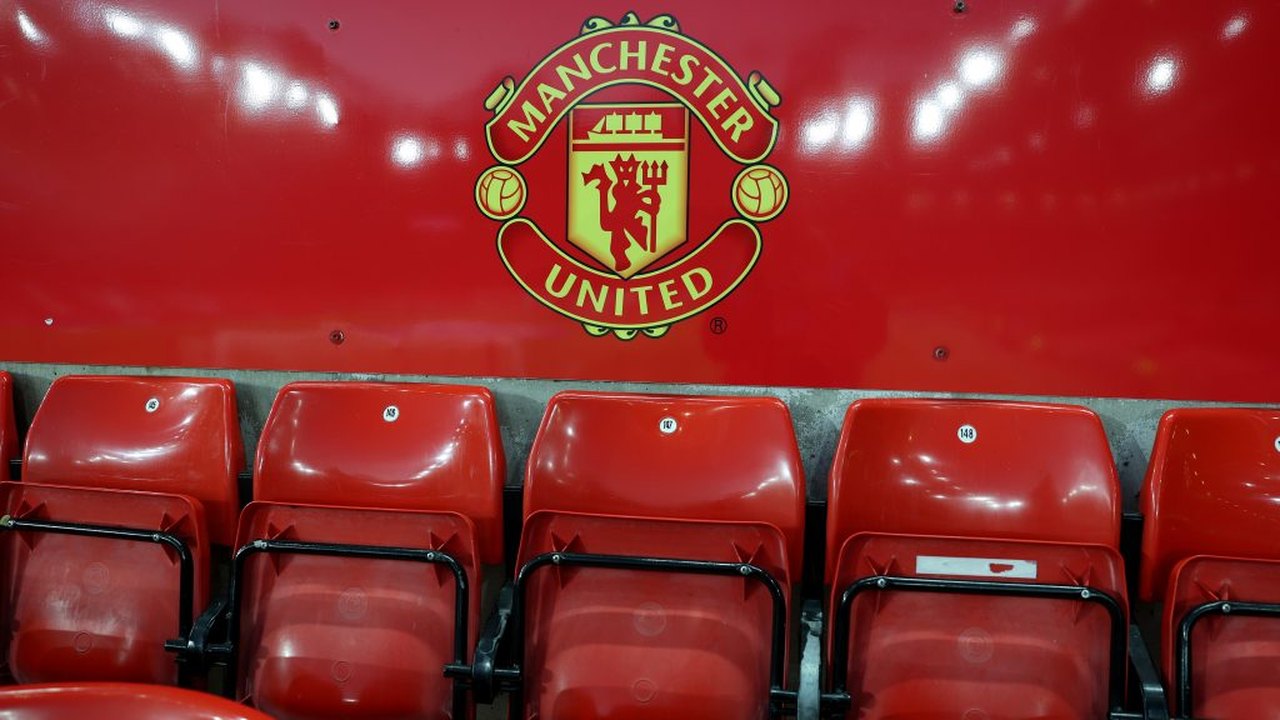 Manchester United proíbe jogadores de falar com a imprensa, afirma jornal