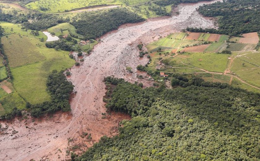 Barragem em Brumadinho tem nível de emergência elevado; famílias do entorno são evacuadas