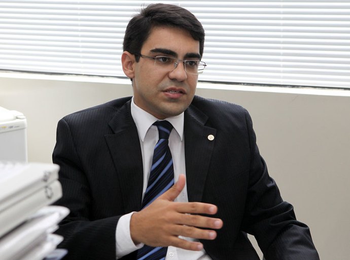 Plano de saúde é condenado por só disponibilizar médico em outro Estado