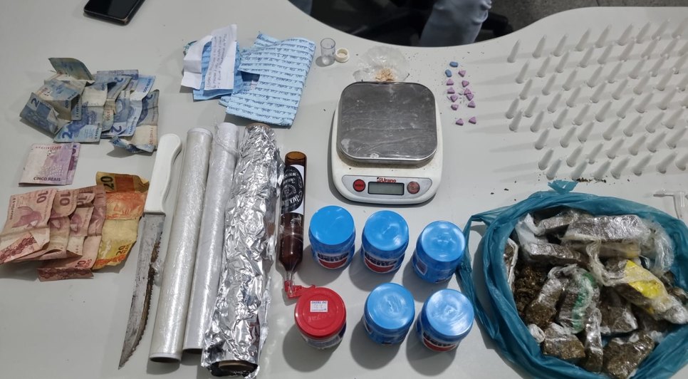 Dois homens morrem e dez investigados por tráfico de drogas são presos em Campo do Brito / Foto: Foto: SSP/SE