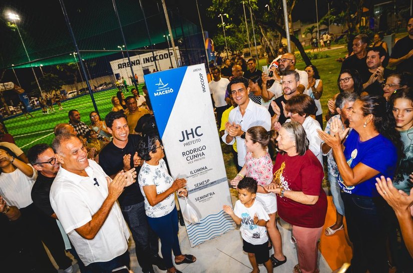 JHC inaugura Praça Inocoop e consolida aplicação histórica de investimentos públicos na parte alta