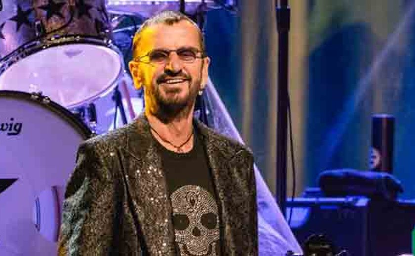 Ringo Starr recebe título de Doutor Honoris Causa