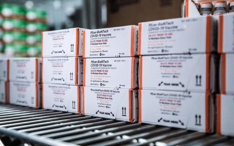 Alagoas recebe primeiro lote de vacinas da Pfizer pediátrica contra a COVID-19