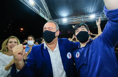 Maior e Manu mostram preparo e firmeza em debate realizado pela Uninassau Maceió