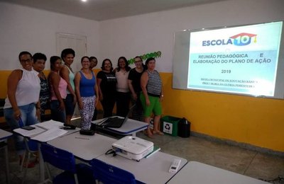 Semed realiza Dia D do Programa escola 10 nas unidades de ensino de Penedo