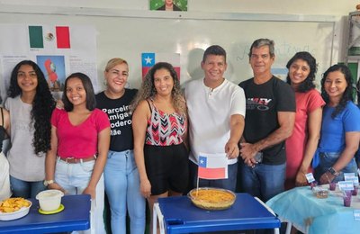 Alunos do Núcleo de Línguas Estrangeiras realizam evento gastronômico
