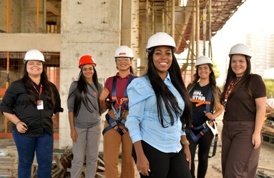 Da obra à gestão: em dois anos, ingresso de mulheres na construção civil cresce 22%