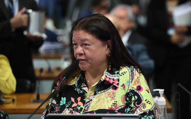 Comissão aprova lei que obriga informar a acompanhantes, de forma clara, os direitos de crianças internadas 