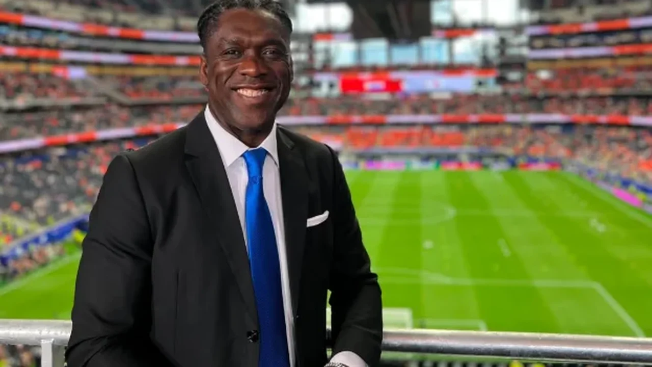 Corinthians contrata Clarence Seedorf como técnico até o fim de 2027