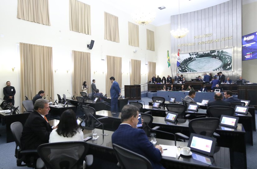 ALE aprova em 2º turno projeto que dispõe sobre a política de Gestão Documental do Estado