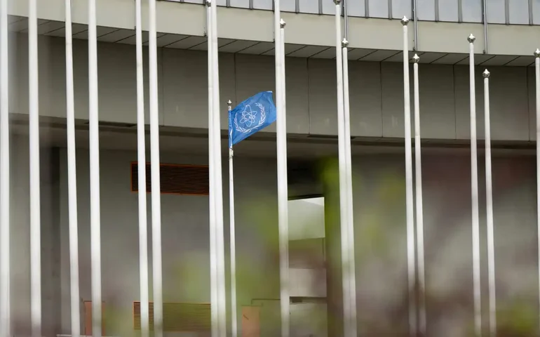 Usina iraniana de Natanz foi gravemente atingida, afirma IAEA