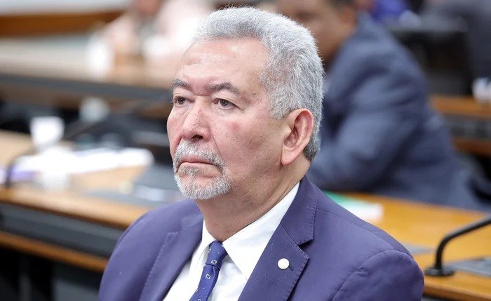 Paulo, estrela do PT em Alagoas, vive cenário preocupante em relação à reeleição