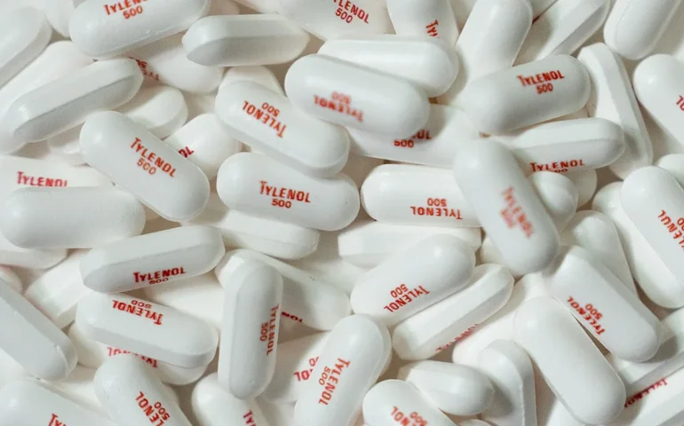 Estudo sugere que alegações não comprovadas de Trump sobre autismo influenciaram o atendimento