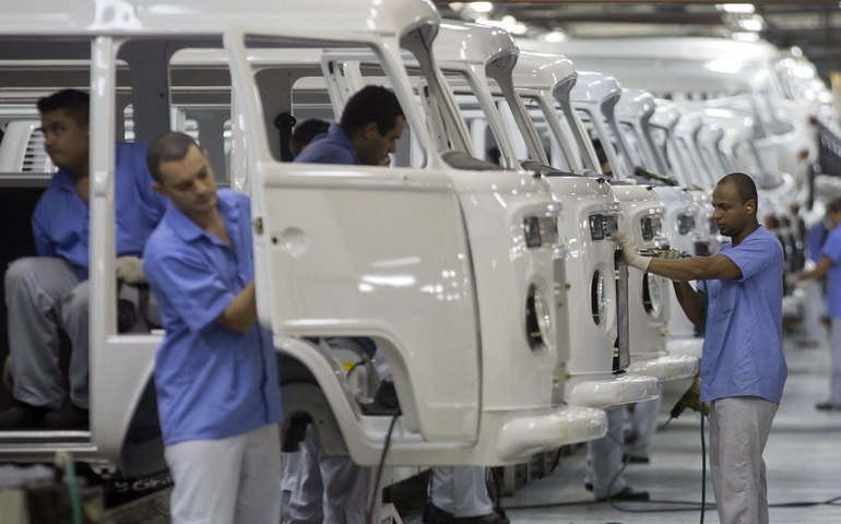 Volkswagen é condenada por Justiça brasileira em R$165 milhões por trabalho escravo durante ditadura