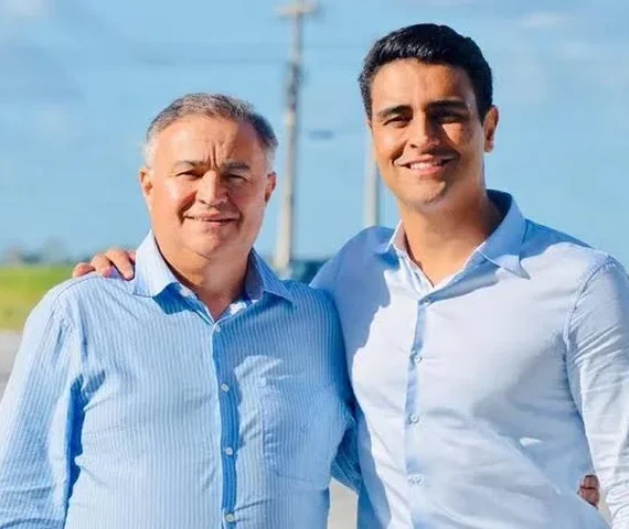 Justiça procura R$ 677 mil nas contas de JHC e João Caldas, mas encontra R$ 177 mil com o filho e apenas R$ 2,8 mil com o pai