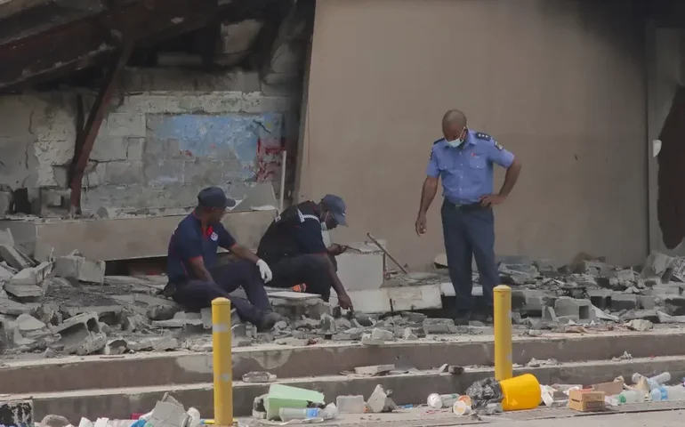 Inundações e deslizamentos de terra deixam mais de 20 mortos em Papua Nova Guiné