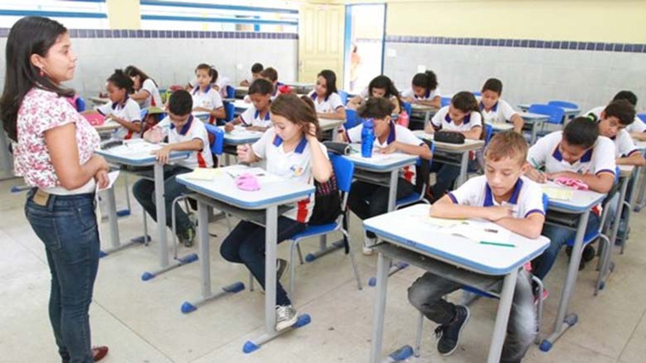 Educação divulga resultado final do concurso de remoção de professores