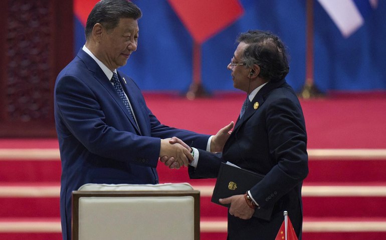 Pequim avança com Iniciativa do Cinturão e Rota da China e Colômbia de Petro adere ao projeto